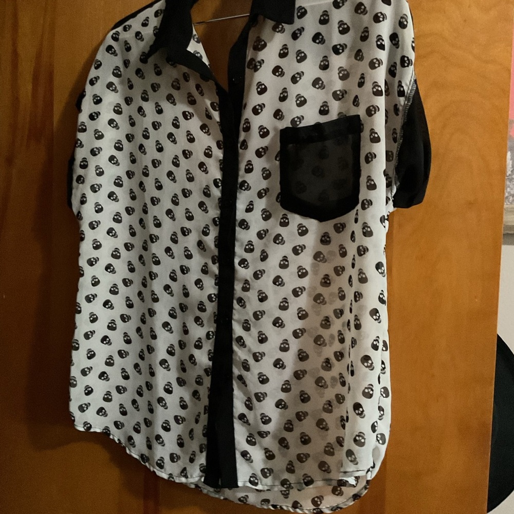 Black and White Skull Print Shirt